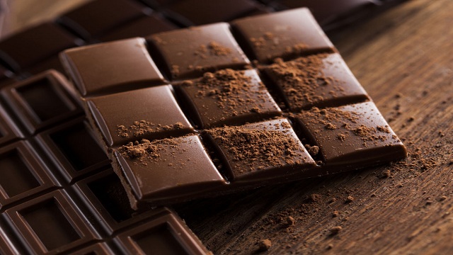 Dark chocolate | foods to reduce blood pressure