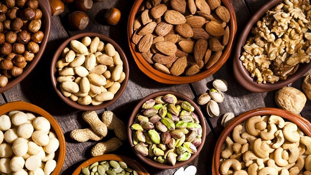 nuts and seeds | magnesium rich foods