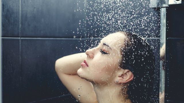 water shower | healthy tips for summer